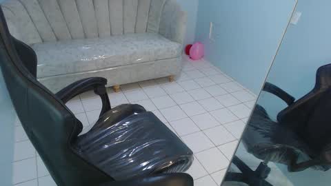 Victoria online show from 02-21-26, 02:07