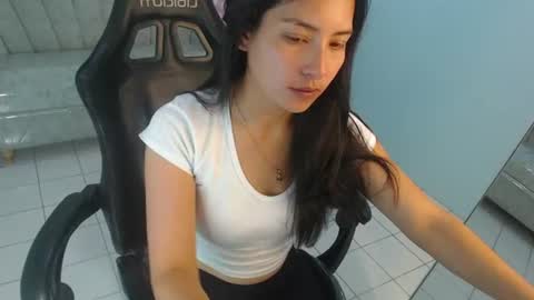 Snapshot of victoria_hernandez_t chatting on 07-09-26, 01:59 Victoria online show from 07-09-26, 01:59