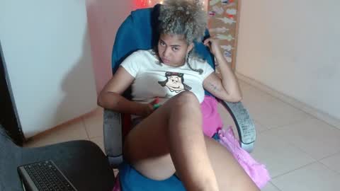 VICKY online show from 12-12-24, 01:32