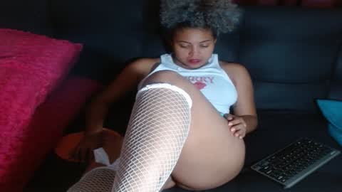 VICKY online show from 02-02-25, 11:40