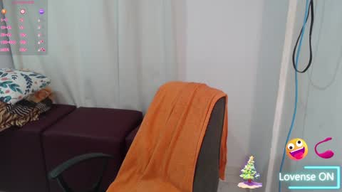 Snapshot of victoria_milf06 chatting on 12-30-24, 09:48 victoria online show from 12-30-24, 09:48