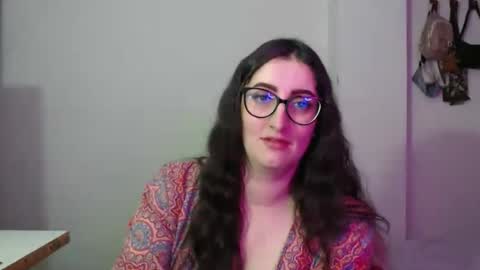 Victoria online show from 03-12-26, 09:32