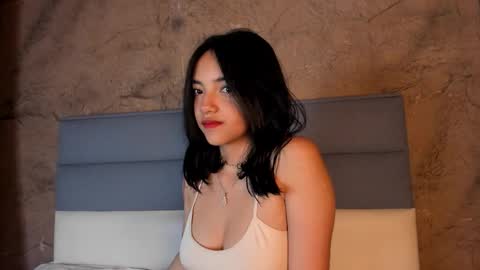 victoriaa2_doll online show from 01-19-26, 12:09