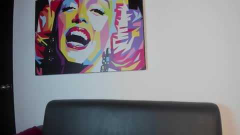 Snapshot of victoriaa2_doll chatting on 02-26-26, 02:49 victoriaa2_doll online show from 02-26-26, 02:49