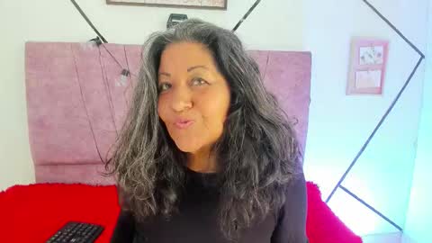 victoriaa_anderson_ online show from 02-04-26, 08:36