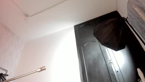 Victoria Sofia online show from 02-28-26, 09:16