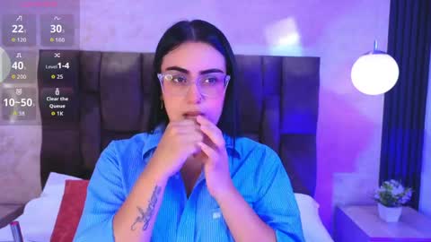 Snapshot of victoriaandrade chatting on 04-21-26, 12:22 Victoria Andrade online show from 04-21-26, 12:22
