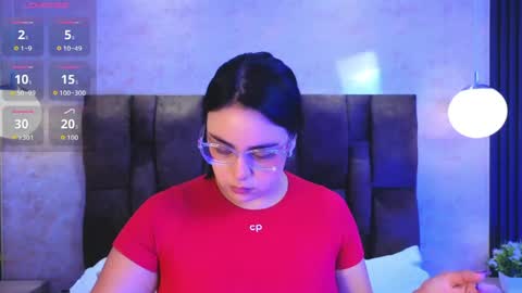 Snapshot of victoriaandrade chatting on 05-28-26, 12:46 Victoria Andrade online show from 05-28-26, 12:46