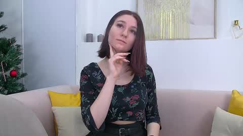 Snapshot of victoriaardern chatting on 01-12-25, 06:06 Victoria online show from 01-12-25, 06:06