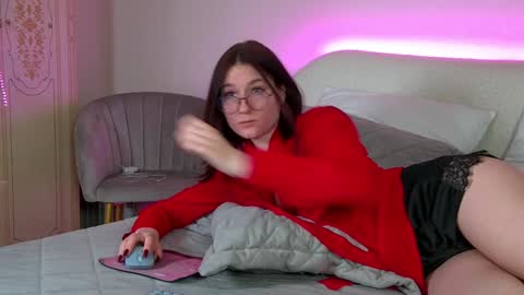 Snapshot of victoriaardern chatting on 01-31-25, 03:33 Victoria online show from 01-31-25, 03:33