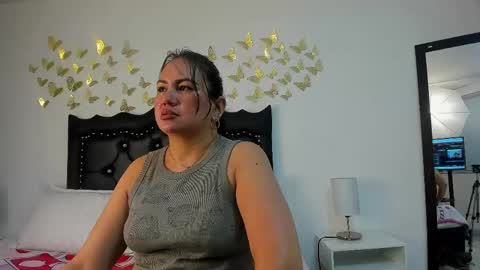 Snapshot of victoriacg chatting on 05-04-26, 12:23 victoriacg online show from 05-04-26, 12:23