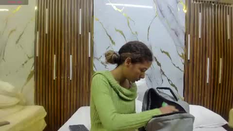 Snapshot of victoriaduarte chatting on 06-22-26, 07:55 Victoria online show from 06-22-26, 07:55