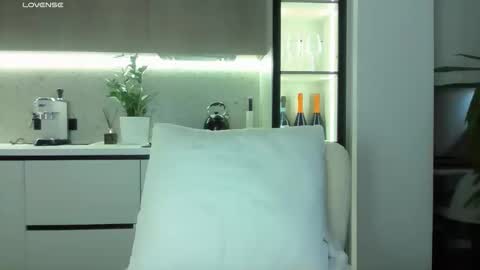 Miss V online show from 05-20-26, 03:02