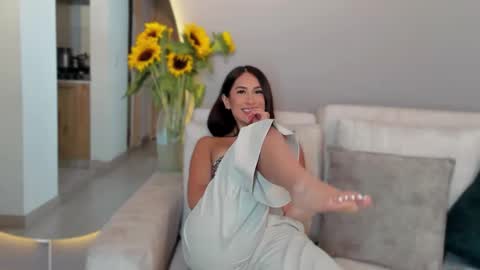 Vcitoria online show from 01-30-25, 02:38