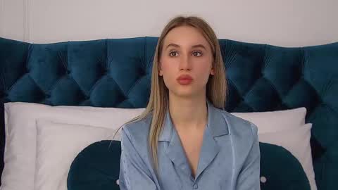 Victoria online show from 11-12-25, 06:30