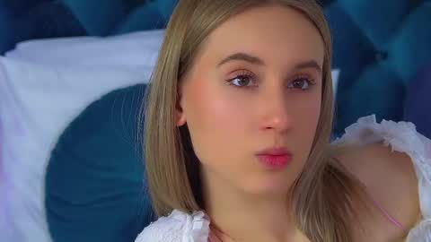 Victoria online show from 11-25-25, 06:30