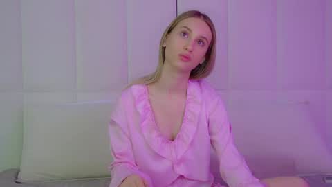 Victoria online show from 01-13-26, 06:18