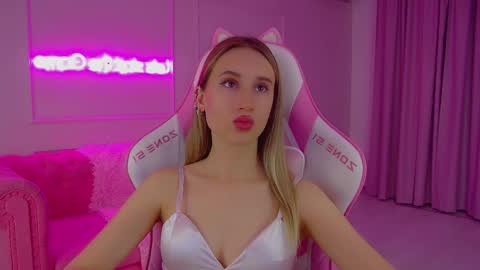 Victoria online show from 01-14-26, 06:35