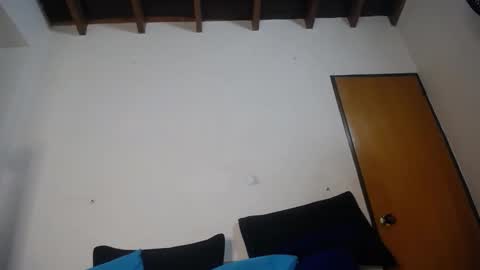 victoriamil1 online show from 09-09-25, 08:19