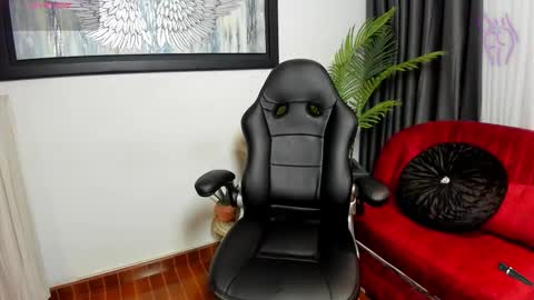 Snapshot of victoriapaker chatting on 02-04-26, 10:43 victoriapaker online show from 02-04-26, 10:43