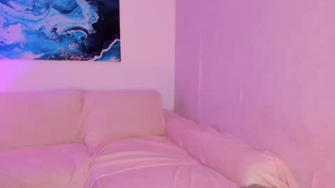 Snapshot of victoriaregia1 chatting on 02-07-26, 11:47 Maria Victoria online show from 02-07-26, 11:47