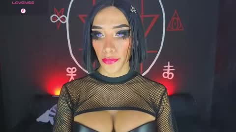 Victoria Vampire online show from 04-06-26, 04:46