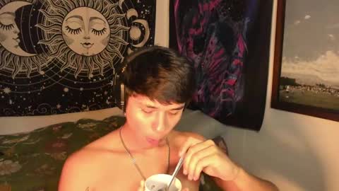 Victorino Jhonson online show from 01-27-25, 03:04