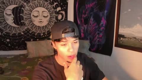 Victorino Jhonson online show from 03-10-25, 03:34