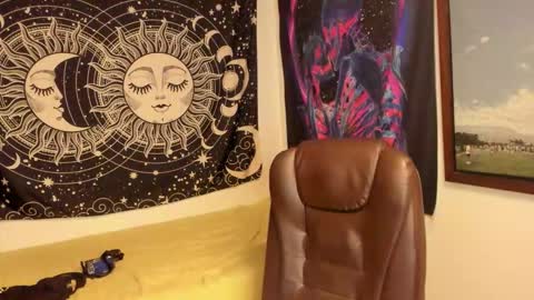 Victorino Jhonson online show from 11-25-25, 02:11