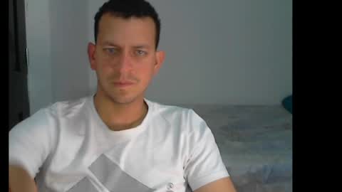 victormanuelq_1 online show from 04-29-26, 12:27