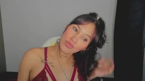 Snapshot of victorya_sweet3 chatting on 03-06-25, 05:00 Victoria online show from 03-06-25, 05:00