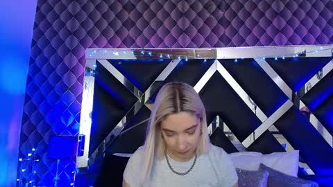 victtoria lee online show from 03-21-26, 07:06