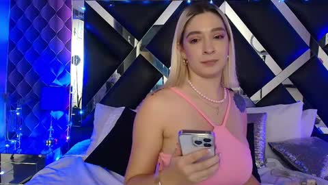 victtoria lee online show from 05-16-26, 12:40