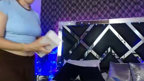 victtoria lee online show from 07-16-26, 06:58