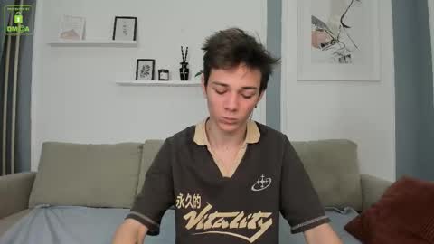 Snapshot of viego_pattel chatting on 10-19-25, 11:44 Viego Pattel online show from 10-19-25, 11:44