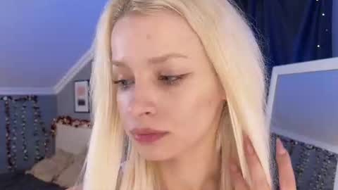 Eva online show from 06-12-26, 10:58
