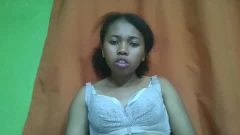 Snapshot of vierge28430 chatting on 04-24-26, 02:41 vierge28430 online show from 04-24-26, 02:41