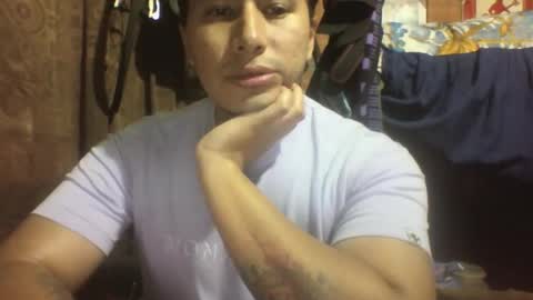 Snapshot of viernes1010 chatting on 11-24-25, 01:00 viernes1010 online show from 11-24-25, 01:00