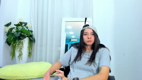 Snapshot of viictoriiasaenz chatting on 05-01-26, 05:12 viictoriiasaenz online show from 05-01-26, 05:12