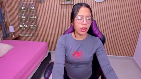 Violet online show from 06-12-26, 09:03