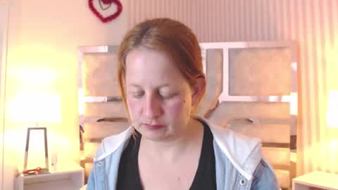 Snapshot of viioletamora chatting on 12-23-24, 12:46 Violeta online show from 12-23-24, 12:46
