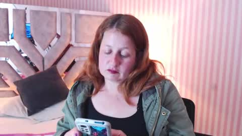 Snapshot of viioletamora chatting on 12-27-24, 10:26 Violeta online show from 12-27-24, 10:26