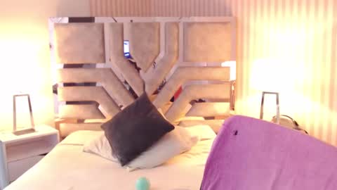 Snapshot of viioletamora chatting on 12-31-24, 12:32 Violeta online show from 12-31-24, 12:32