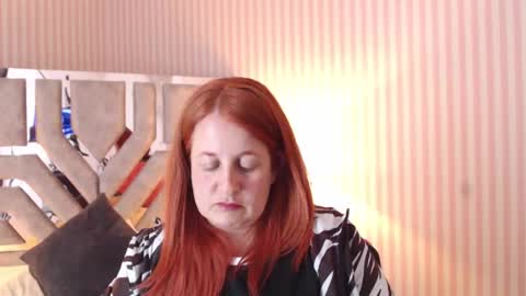 Snapshot of viioletamora chatting on 12-31-24, 03:34 Violeta online show from 12-31-24, 03:34