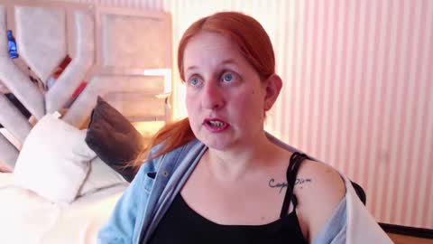 Snapshot of viioletamora chatting on 01-07-25, 07:28 Violeta online show from 01-07-25, 07:28