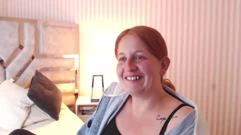 Snapshot of viioletamora chatting on 01-07-25, 10:30 Violeta online show from 01-07-25, 10:30