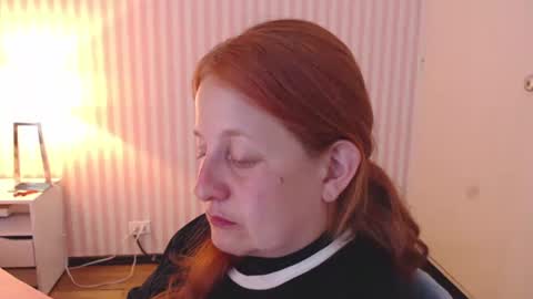 Snapshot of viioletamora chatting on 01-14-25, 02:19 Violeta online show from 01-14-25, 02:19