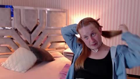 Snapshot of viioletamora chatting on 01-21-25, 01:08 Violeta online show from 01-21-25, 01:08