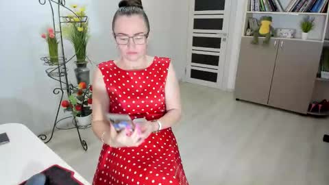 Ukrainian-woman online show from 12-23-25, 07:06