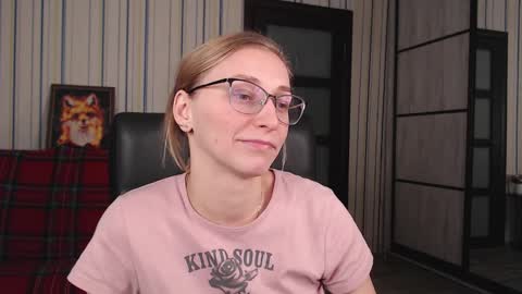 Vika online show from 12-19-25, 09:22